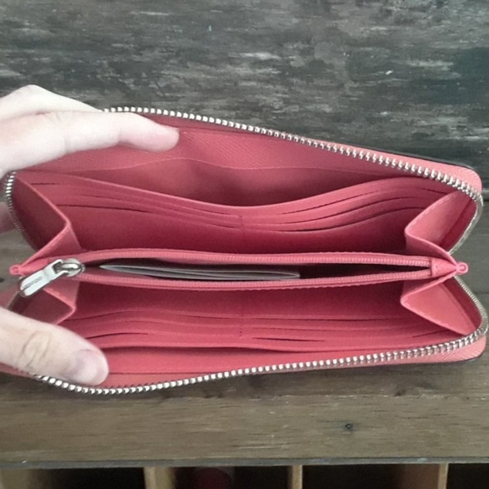 Coach Wallet - Picture 4 of 5